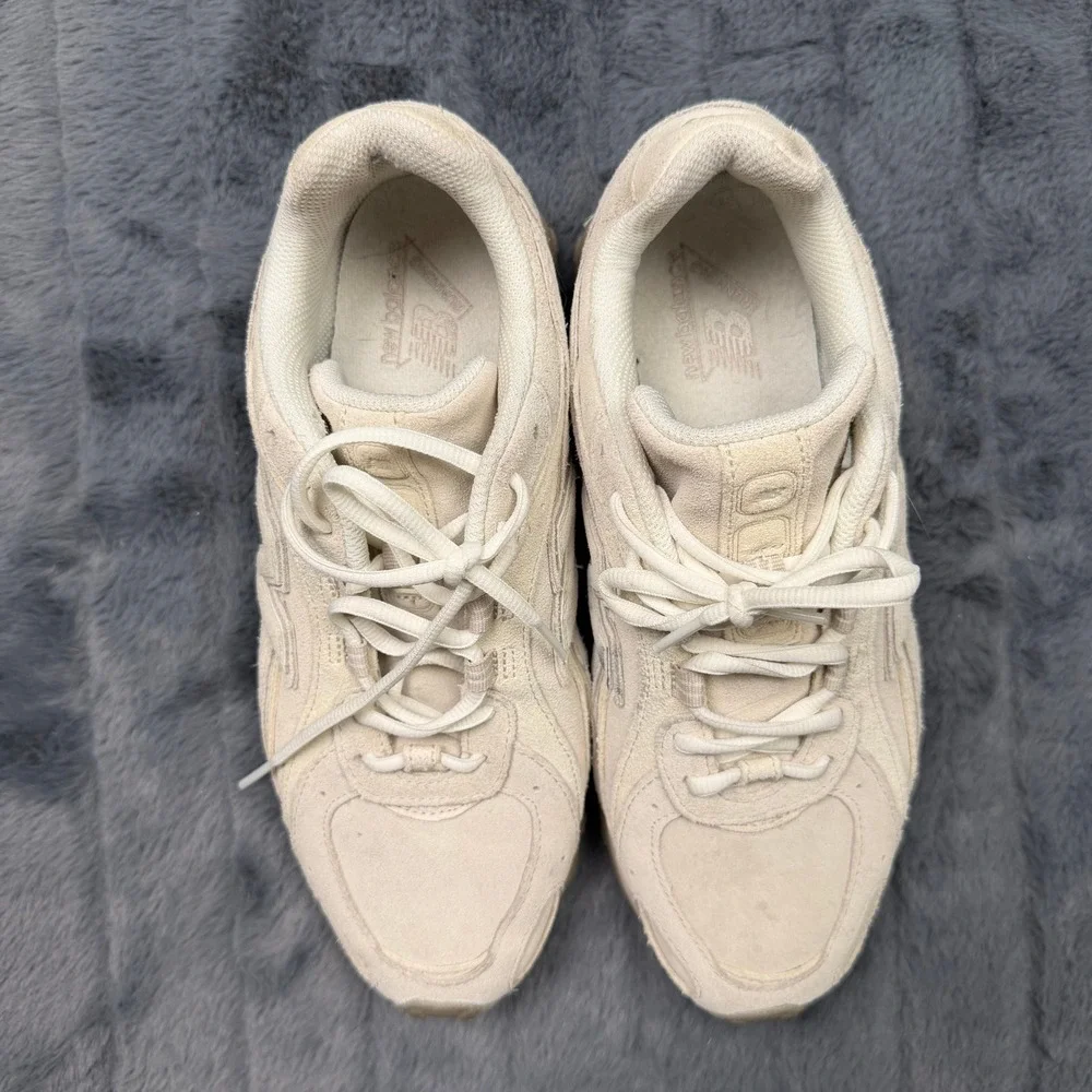 New Balance 204L Mens 8 Beige Cream Suede Athletic Sneakers U204LMMC